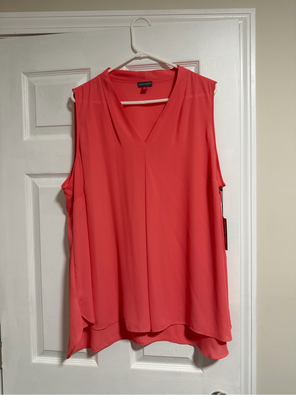 NEW Vince Camuto Coral Sleeveless Blouse- Tank Top- Lightweight- Size 3X